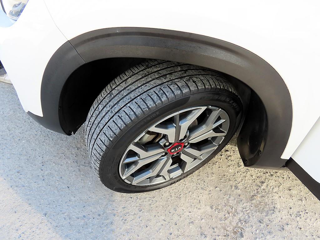 KIA Seltos 2020 Blanco - Importación desde Corea - HF Imports Iquique - Foto 20