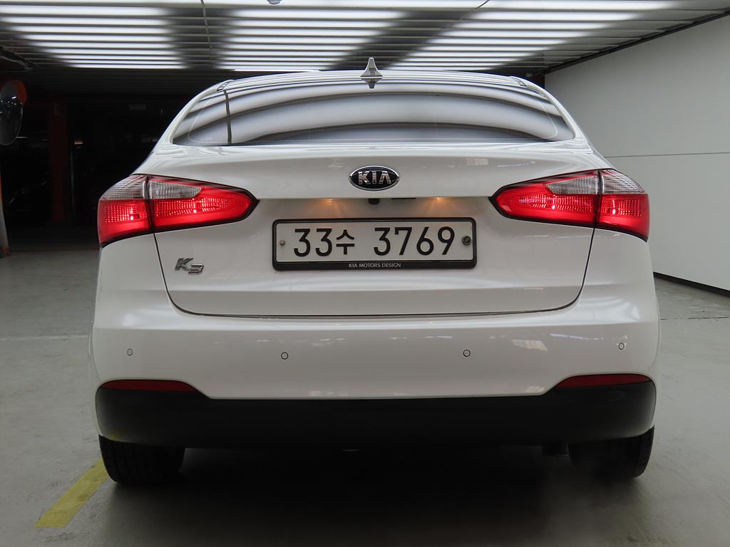 KIA K3 - Vista 4