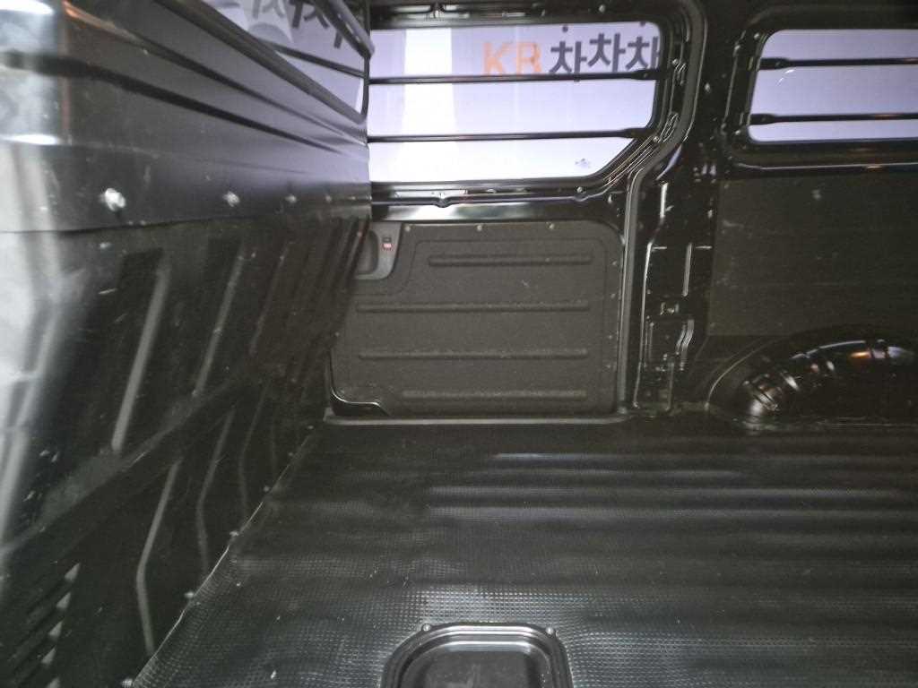 HYUNDAI Starex - Vista 12