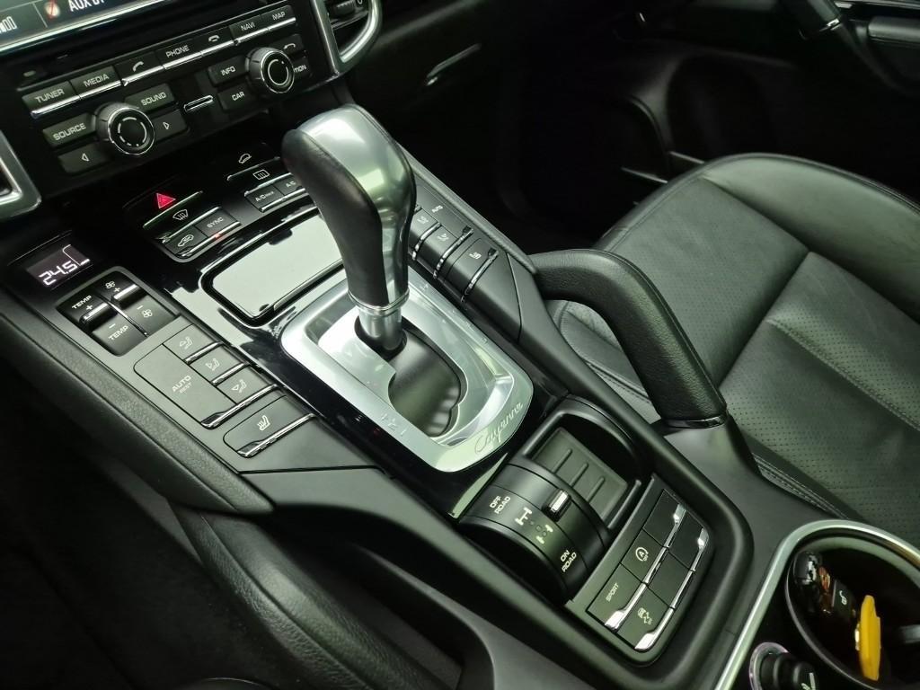 Porsche Cayenne 2015 Negro - Importación desde Corea - HF Imports Iquique - Foto 14