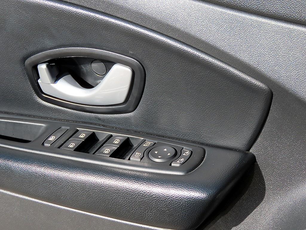 SAMSUNG SM3 - Vista 11