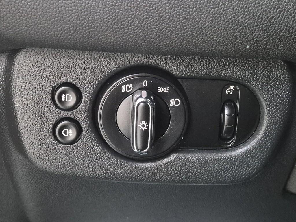 Mini Clubman 2021 Plateado - Importación desde Corea - HF Imports Iquique - Foto 18