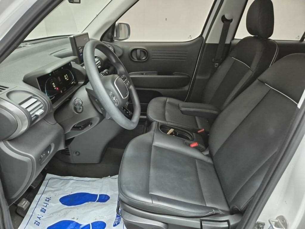 HYUNDAI Casper - Vista 11