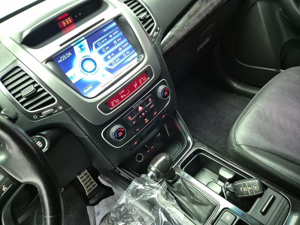 KIA Sorento - Vista 10