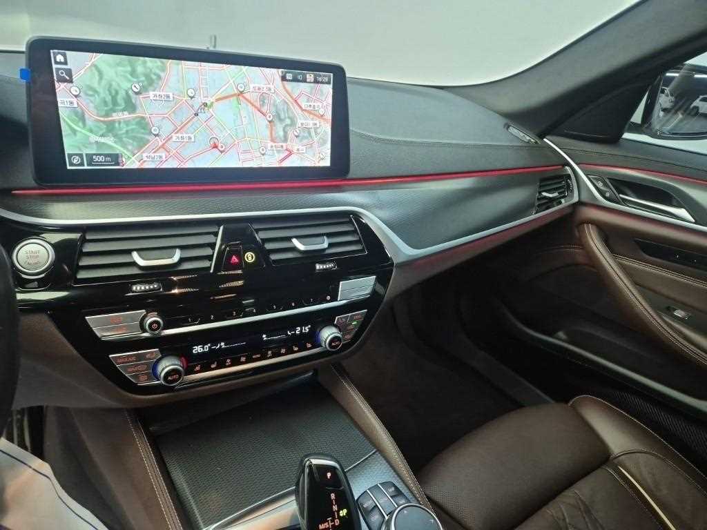 BMW 5 Series - Vista 10
