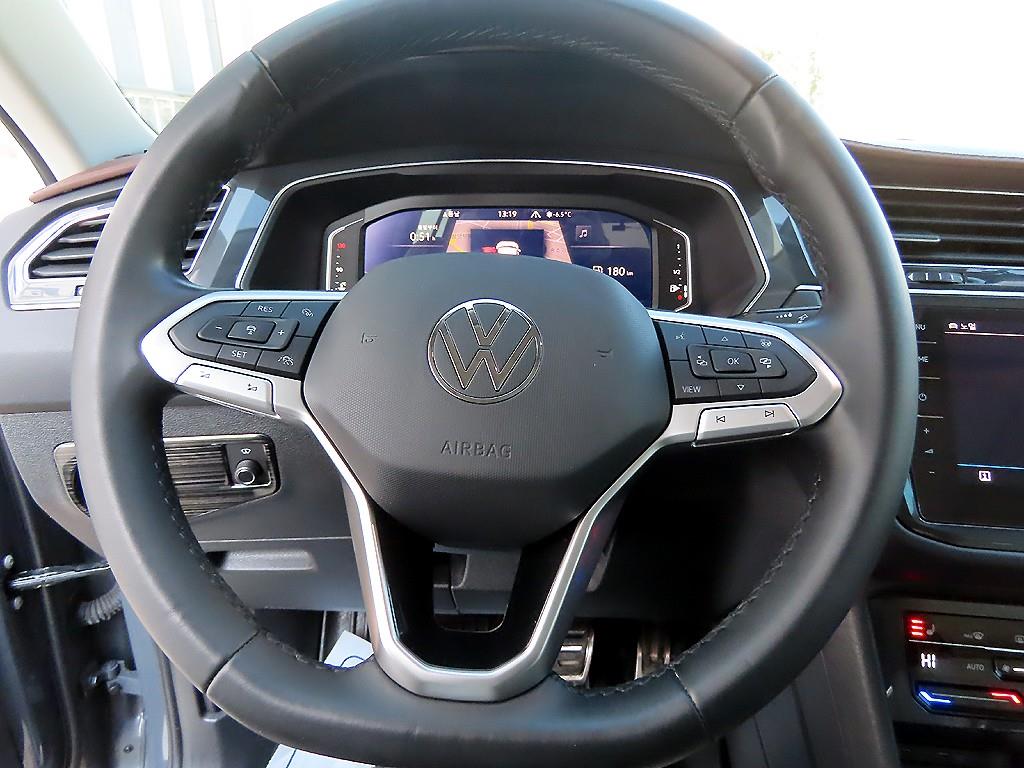 Volkswagen Tiguan - Vista 8