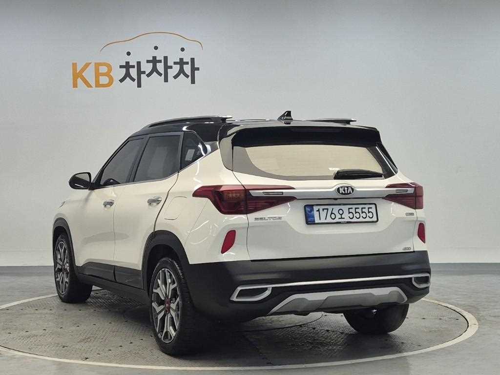 KIA Seltos - Vista 2