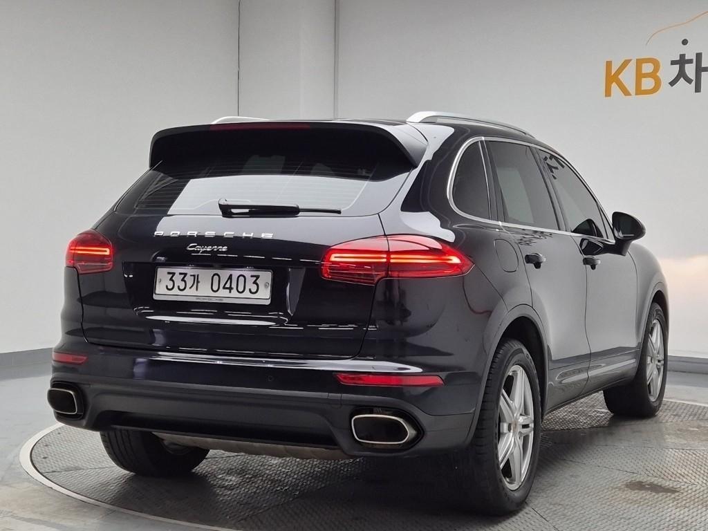 Porsche Cayenne - Vista 4