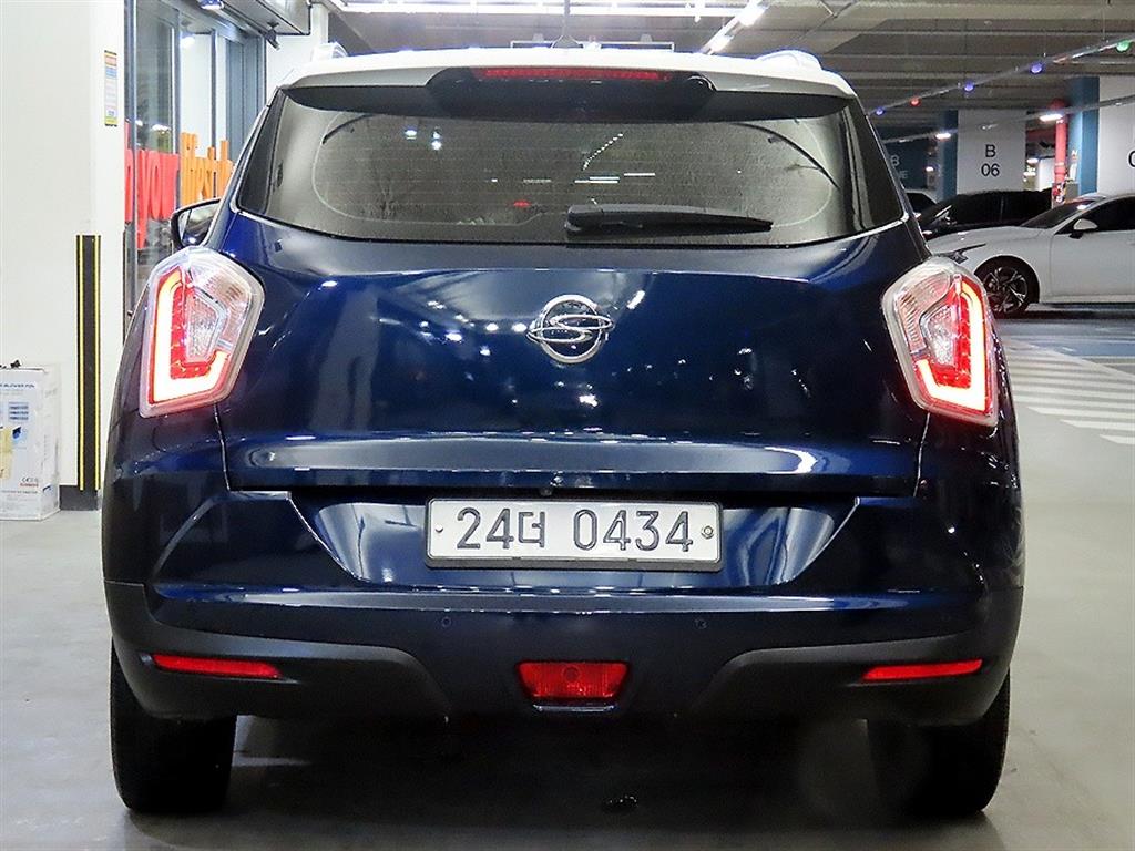 Ssangyong Tivoli - Vista 5
