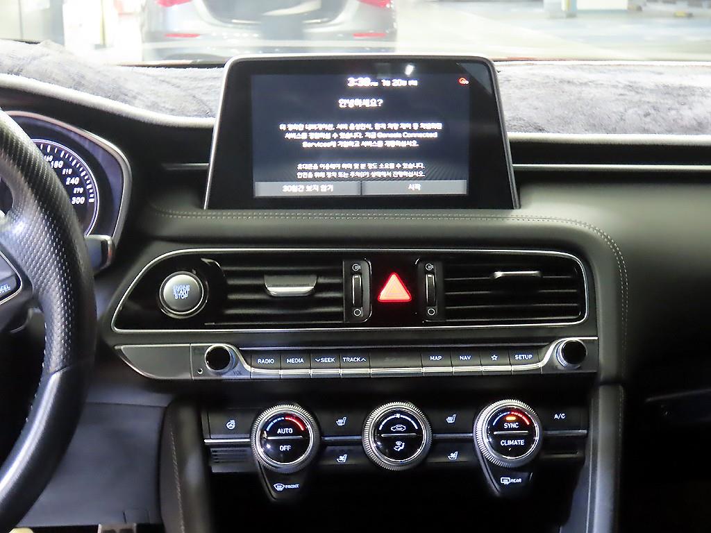 Genesis G70 - Vista 11