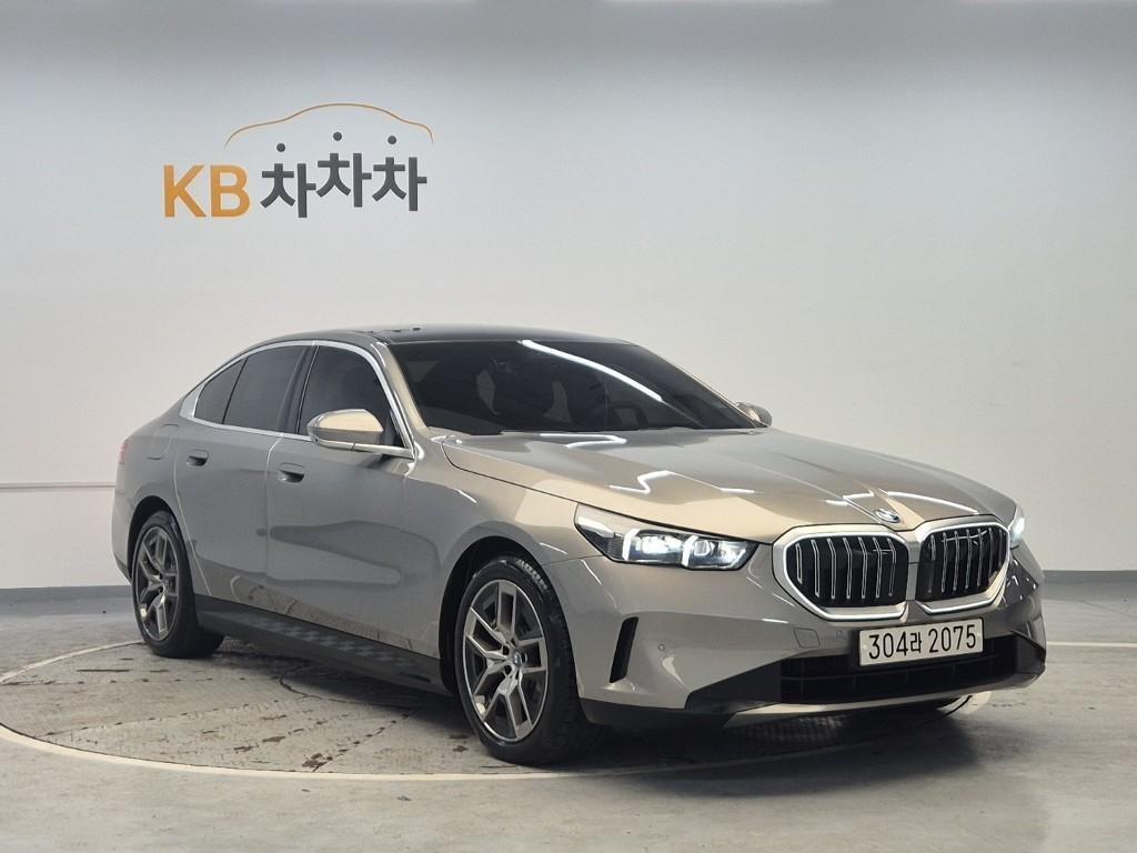 BMW 5 Series - Vista 4