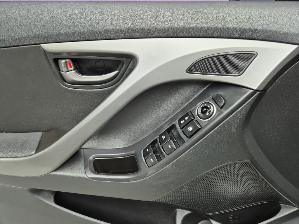 HYUNDAI Avante 2014 Plateado - Importación desde Corea - HF Imports Iquique - Foto 17