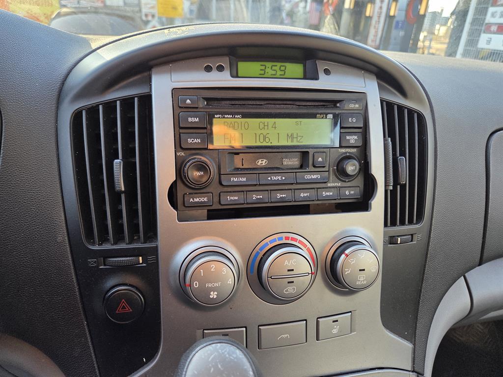 HYUNDAI Starex 2009 Plateado - Importación desde Corea - HF Imports Iquique - Foto 14