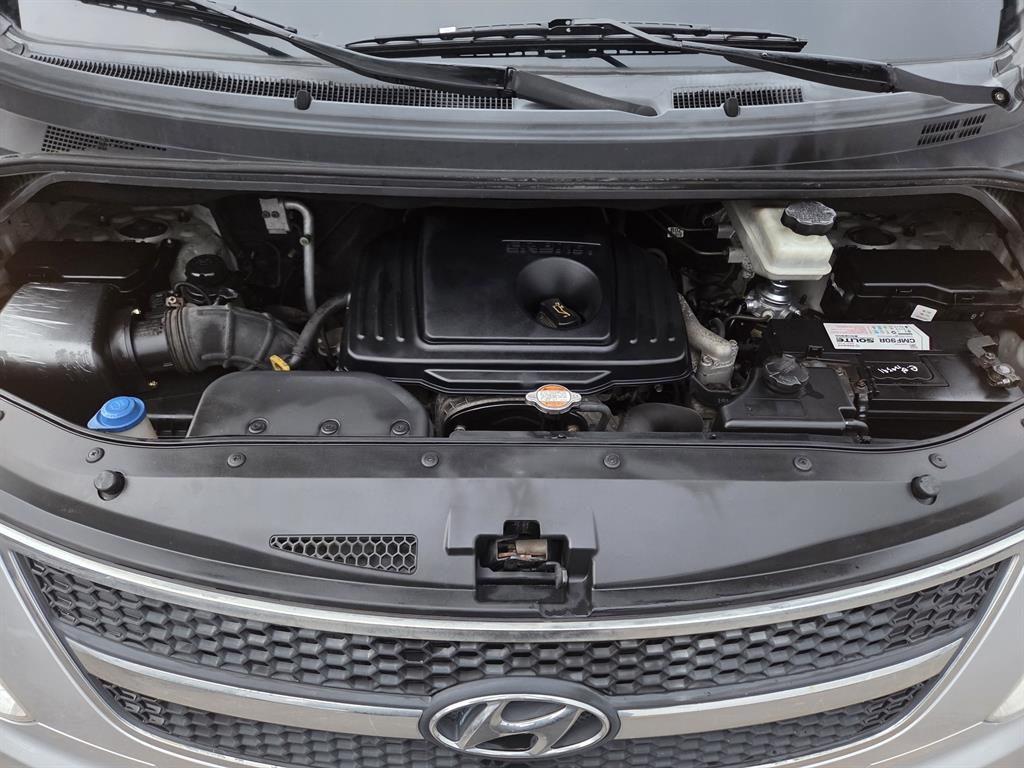 HYUNDAI Starex 2009 Plateado - Importación desde Corea - HF Imports Iquique - Foto 15