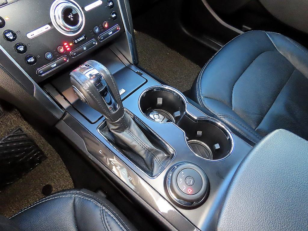 Ford Explorer - Vista 11