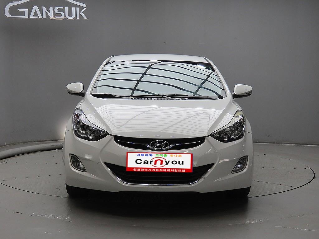 HYUNDAI Avante 2011 Blanco - Importación desde Corea - HF Imports Iquique - Foto 1