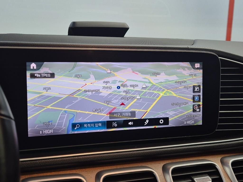 Mercedes Benz GLE Class - Vista 12