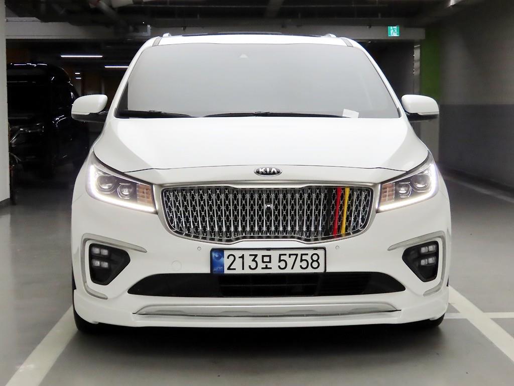 KIA Carnival 2019 Blanco - Importación desde Corea - HF Imports Iquique - Foto 1