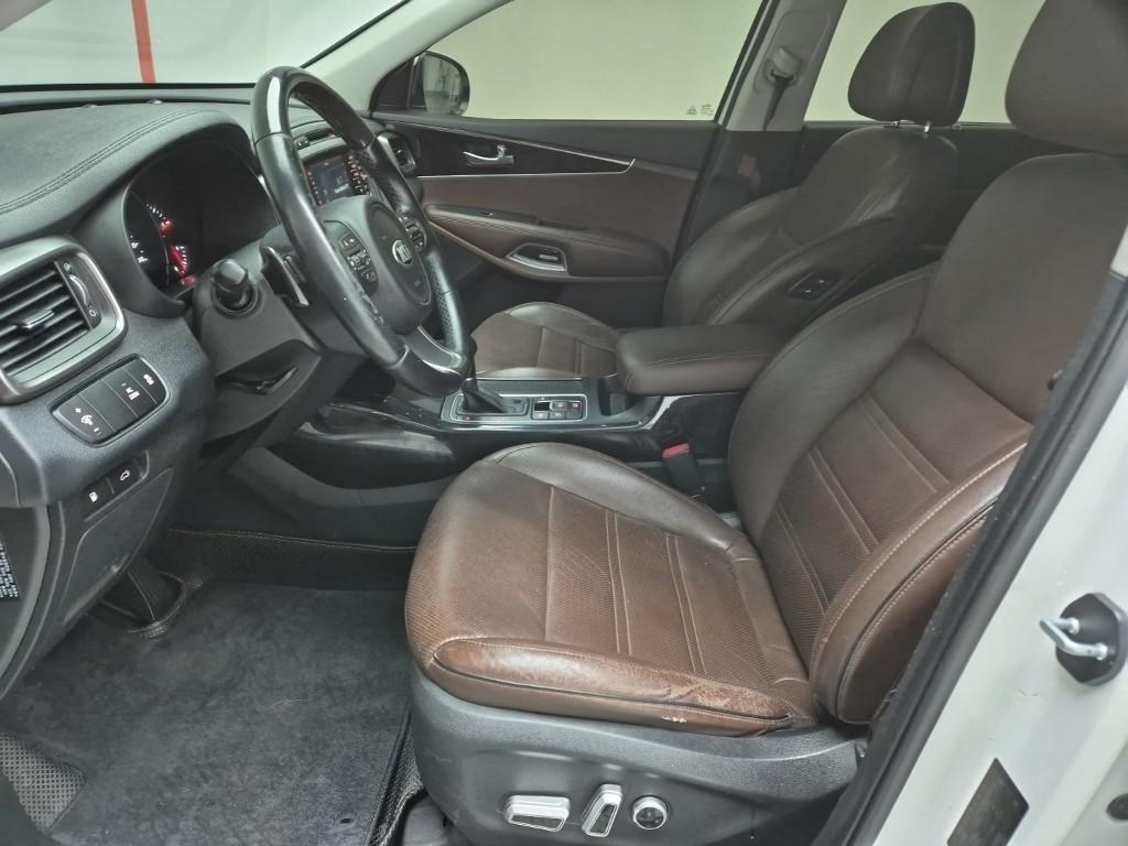 KIA Sorento - Vista 11