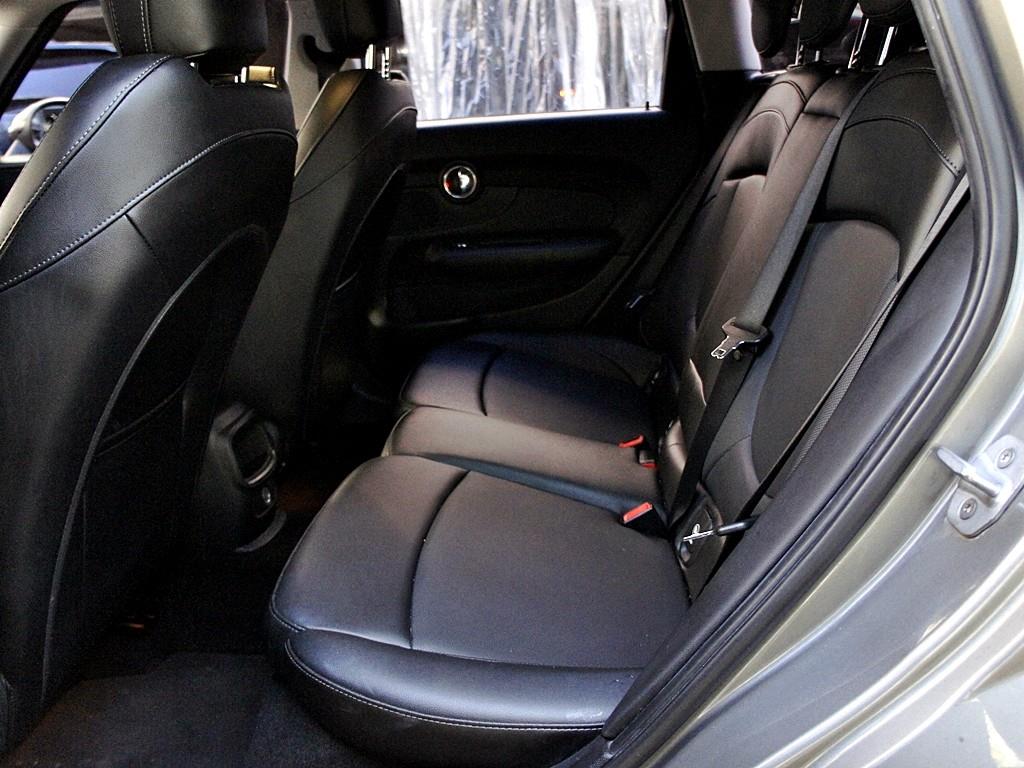 Mini Clubman - Vista 11