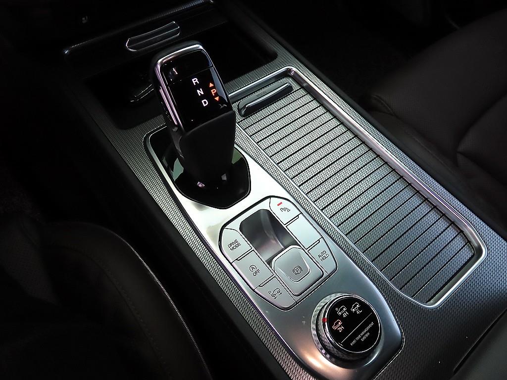 Ssangyong Rexton - Vista 10