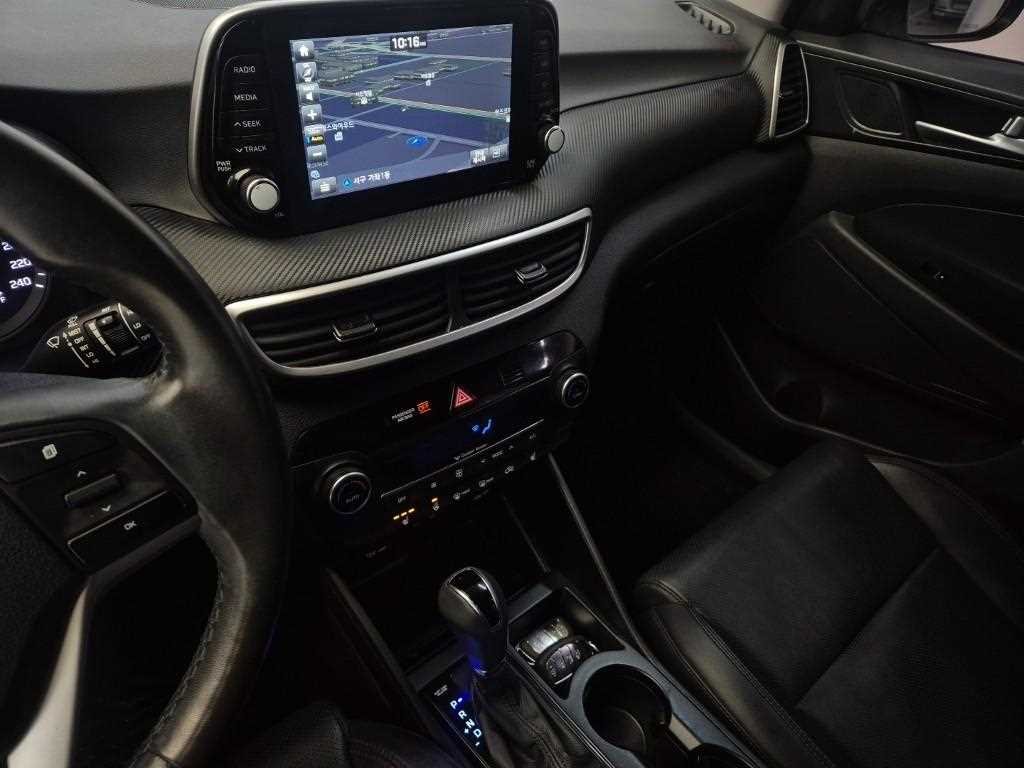 HYUNDAI Tucson - Vista 10