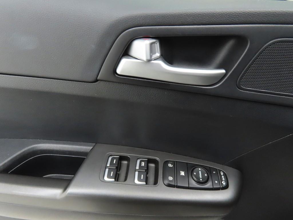 KIA Sportage - Vista 9