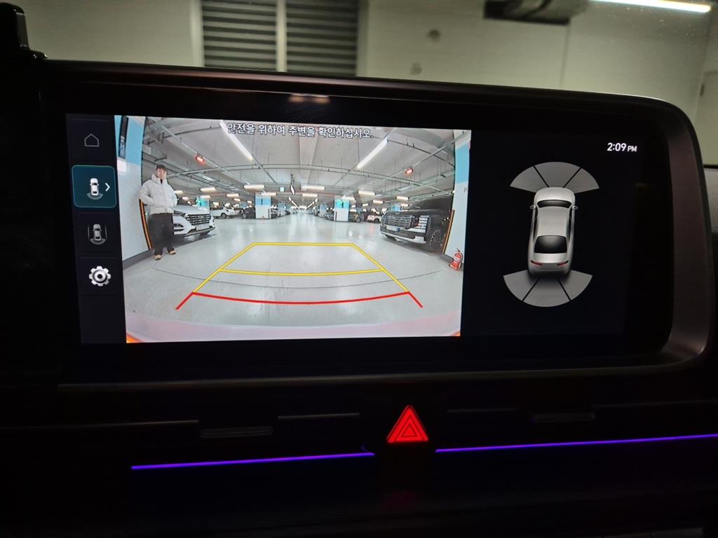 HYUNDAI Ioniq 6 - Vista 9