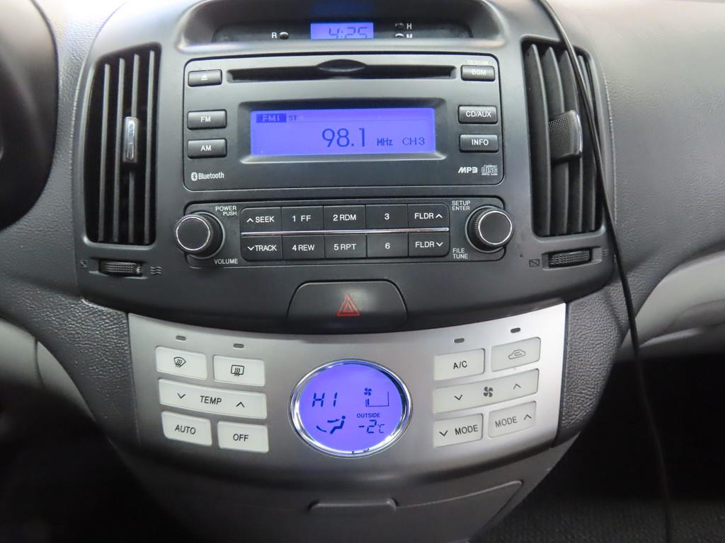 HYUNDAI Avante - Vista 12