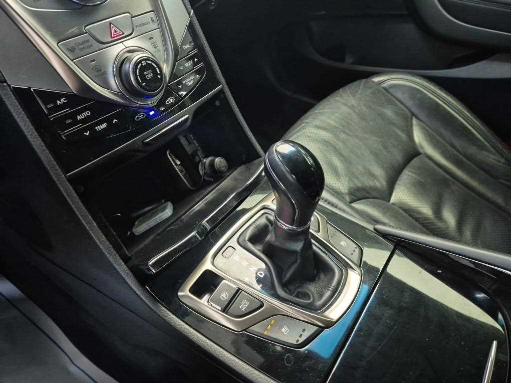 HYUNDAI Grandeur - Vista 8