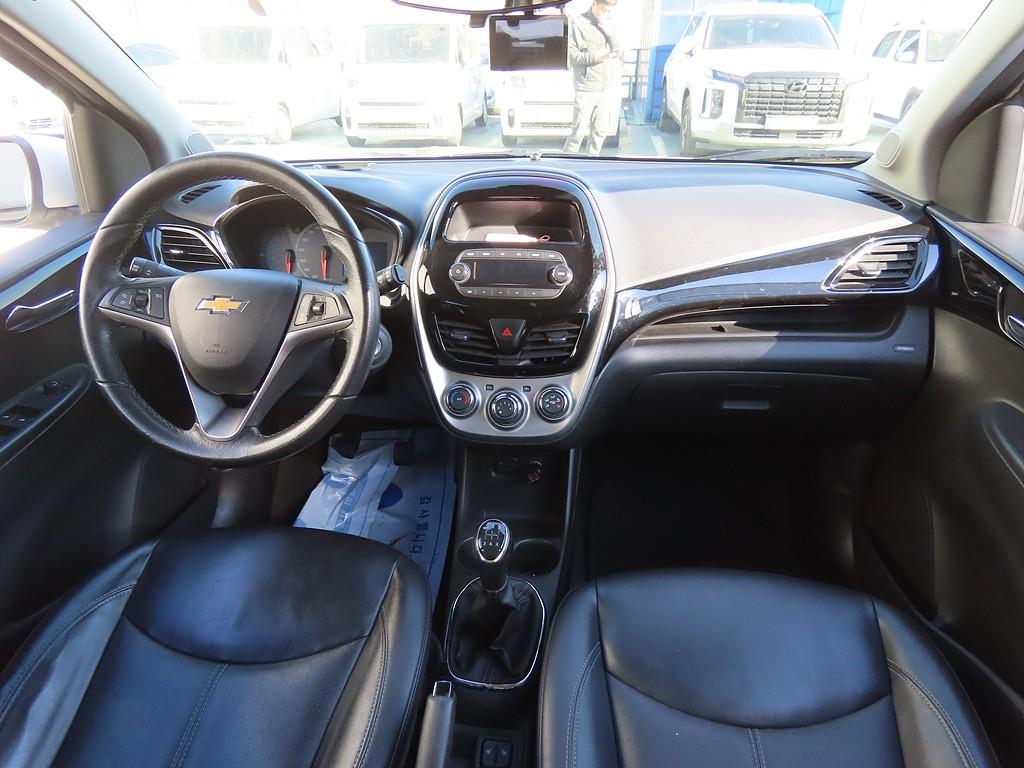 Chevrolet Spark - Vista 5