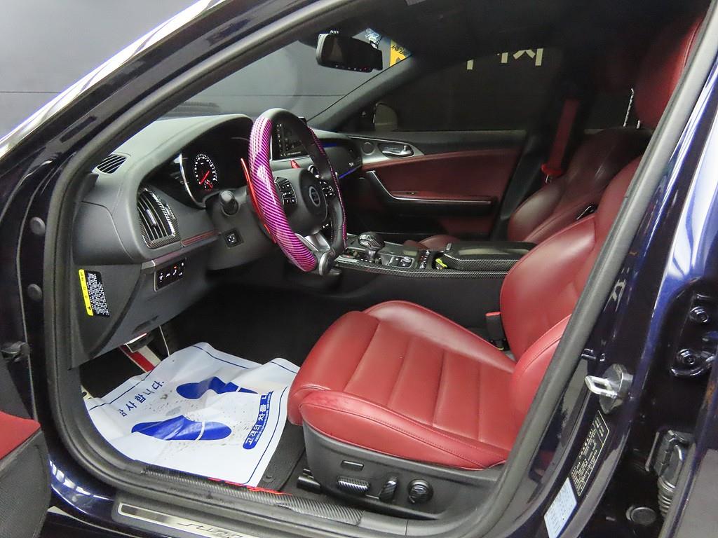 KIA Stinger - Vista 5