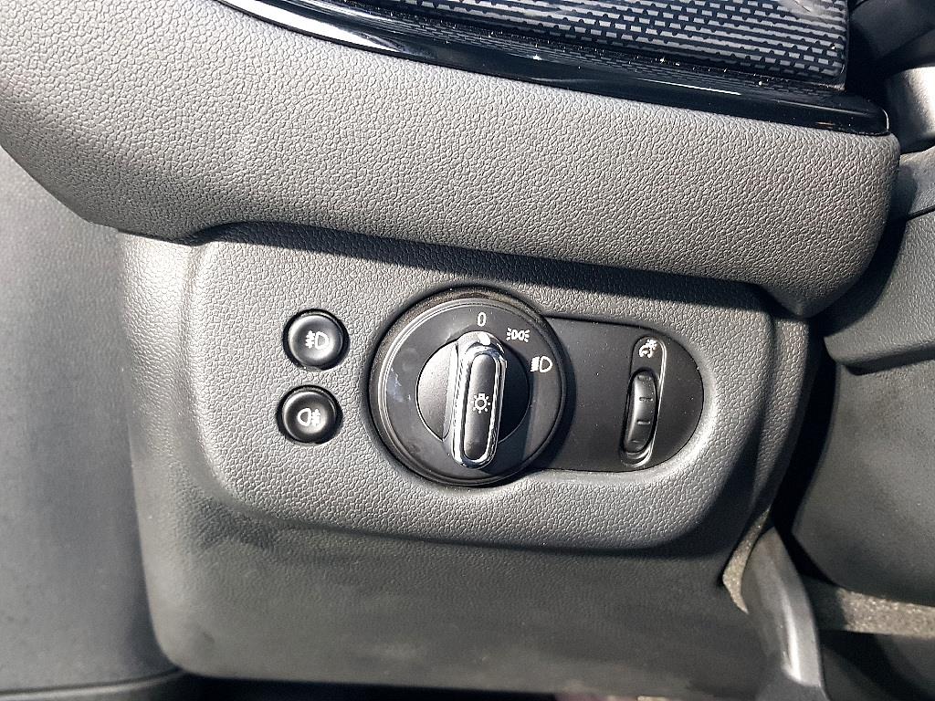 Mini Clubman - Vista 11