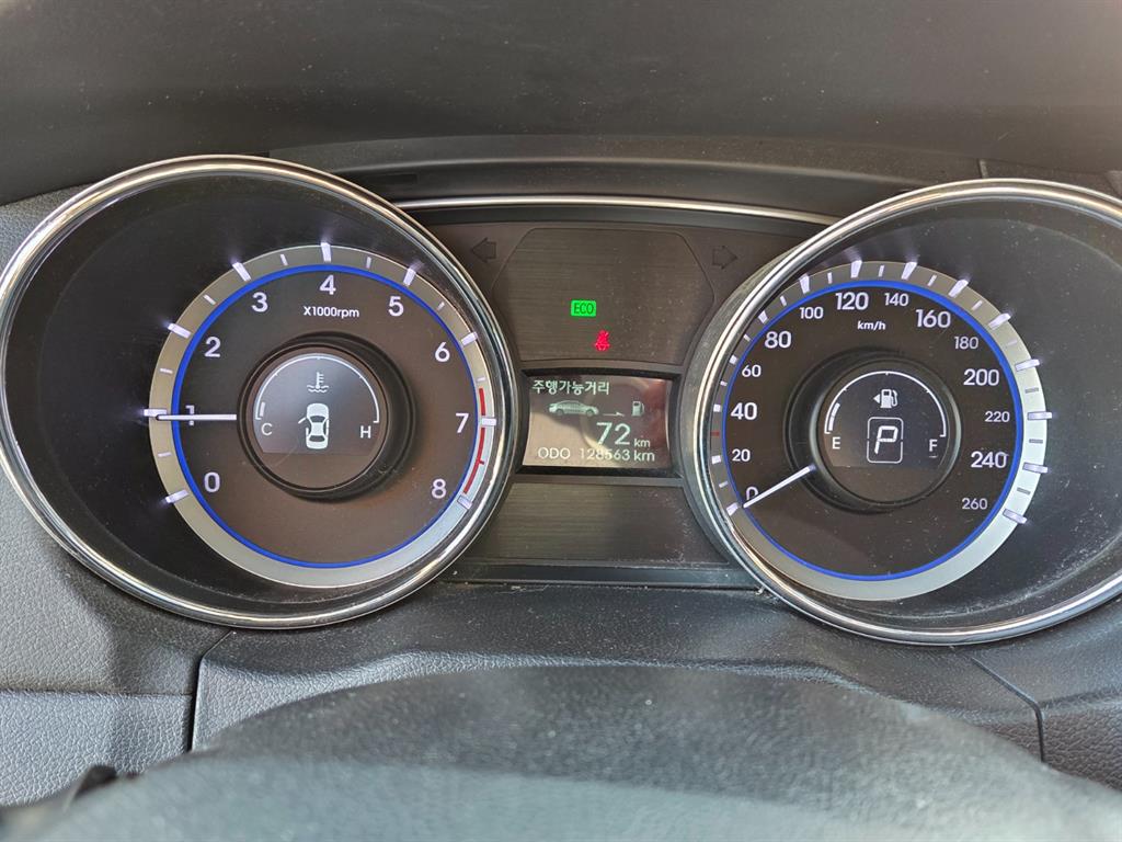 HYUNDAI Sonata - Vista 5