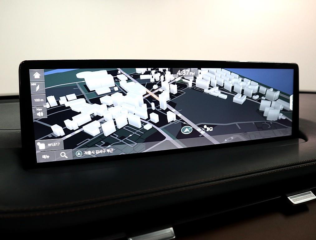 Genesis GV70 - Vista 11