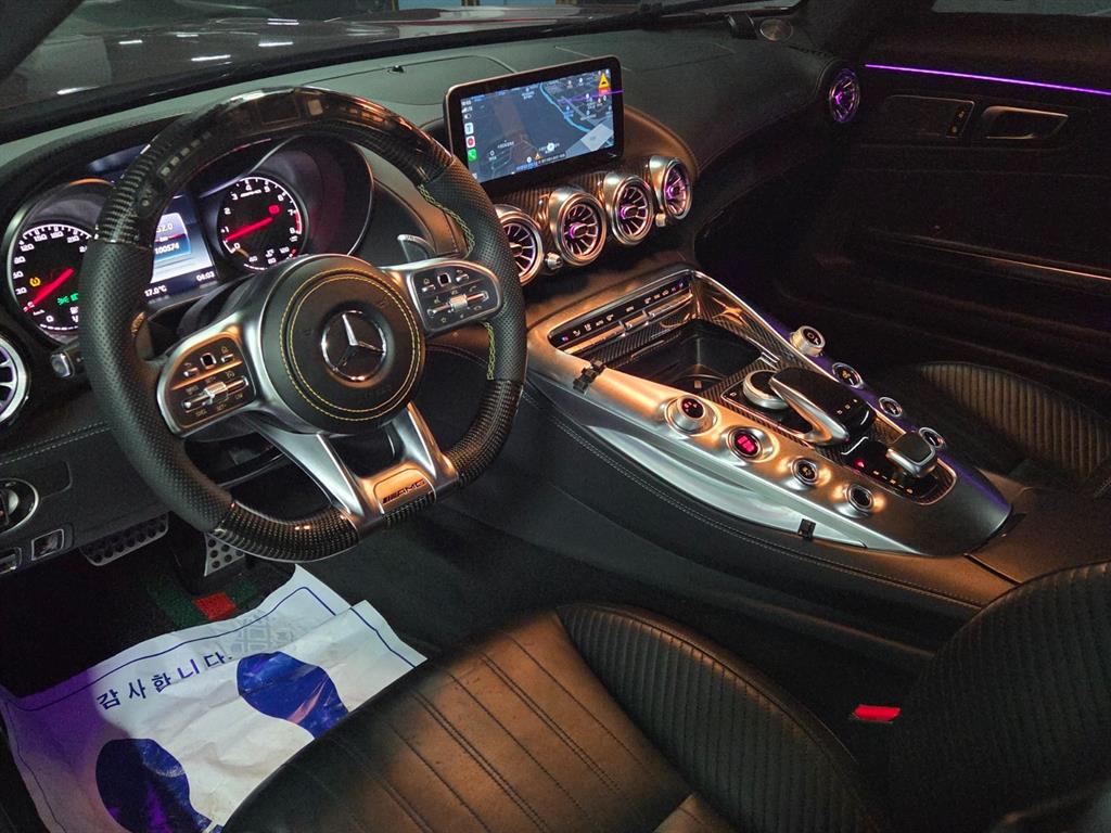 Mercedes Benz AMG GT - Vista 5