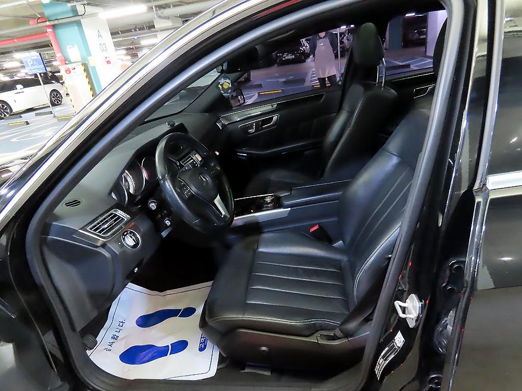 Mercedes Benz E class - Vista 6