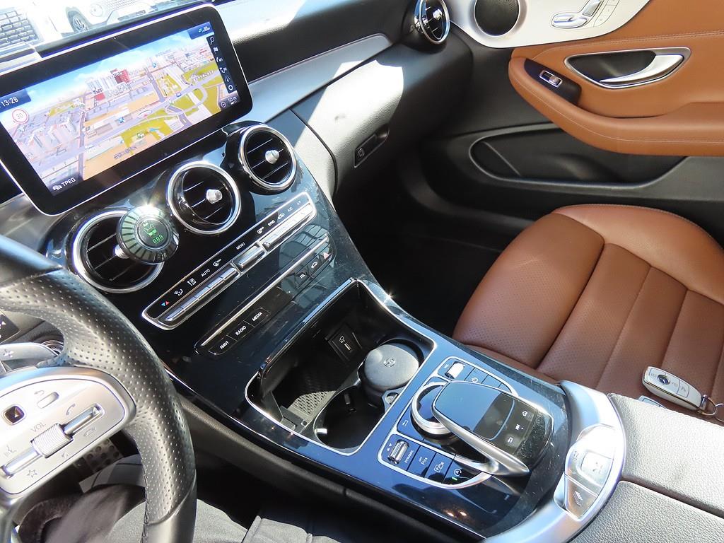 Mercedes Benz C Class - Vista 12