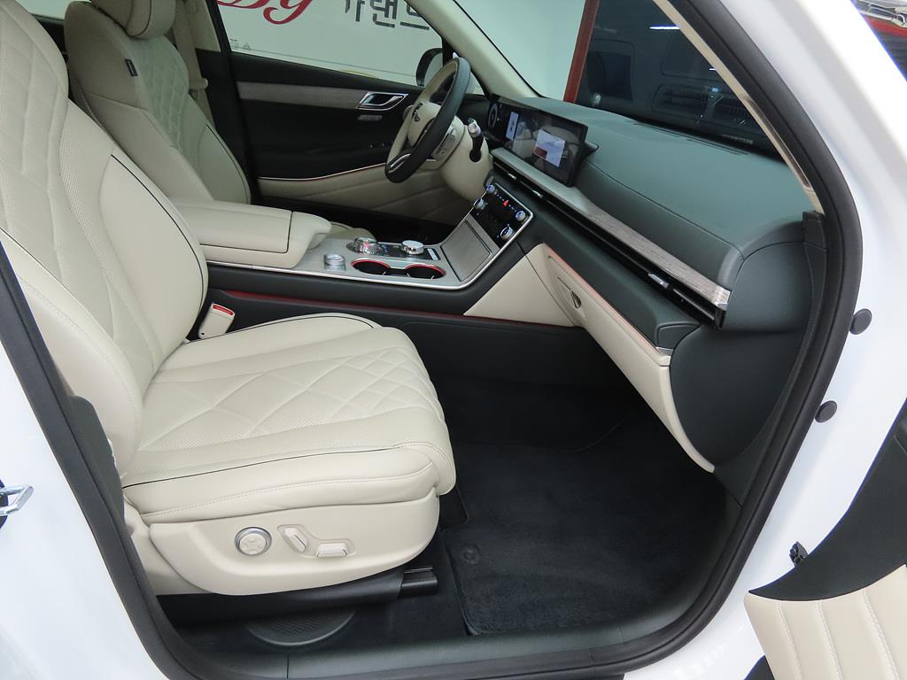 Genesis GV80 - Vista 6