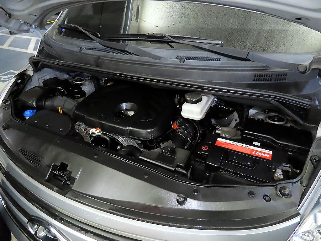 HYUNDAI Starex 2018 Plateado - Importación desde Corea - HF Imports Iquique - Foto 17