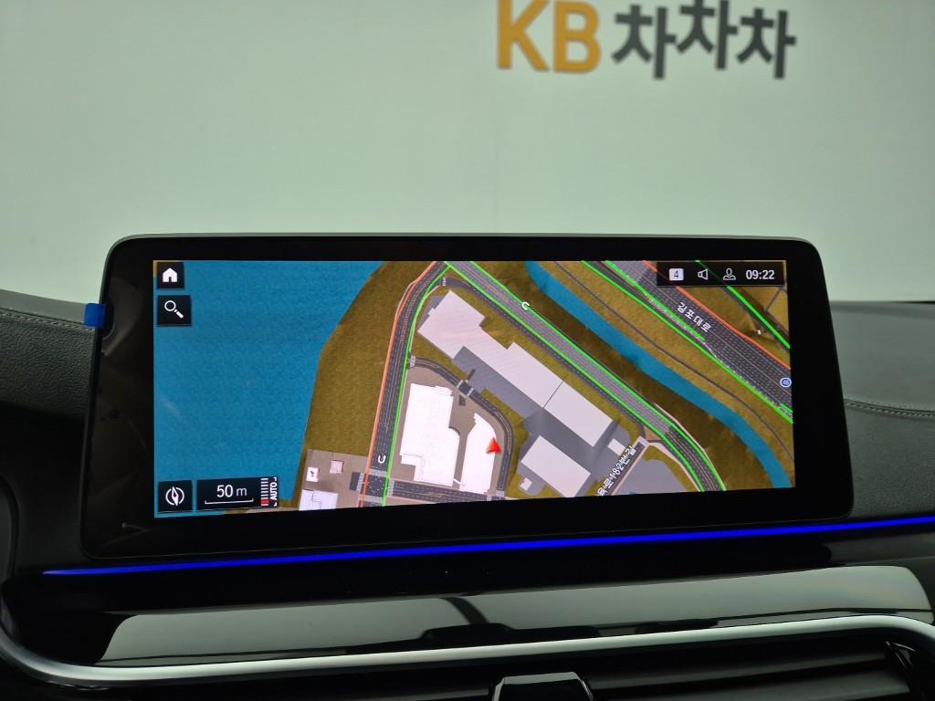 BMW 5 Series 2023 Negro - Importación desde Corea - HF Imports Iquique - Foto 14