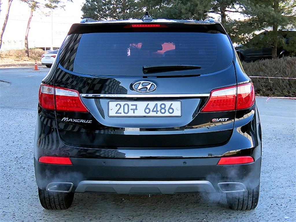 HYUNDAI Maxcruz - Vista 4