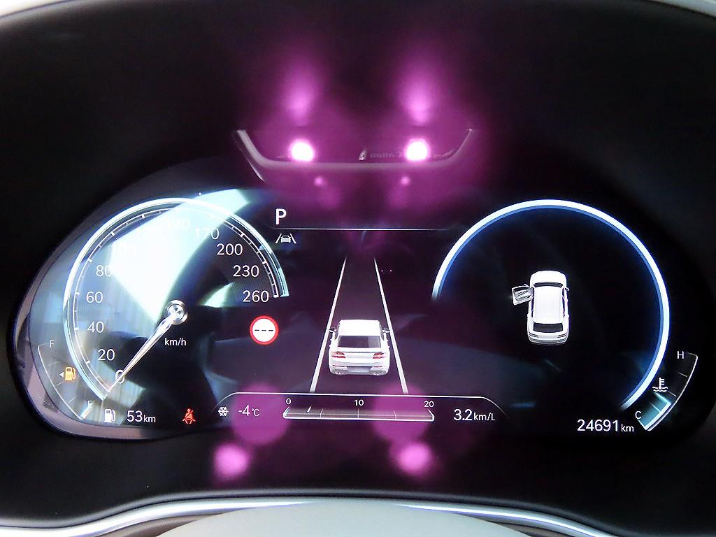 Genesis GV80 - Vista 9