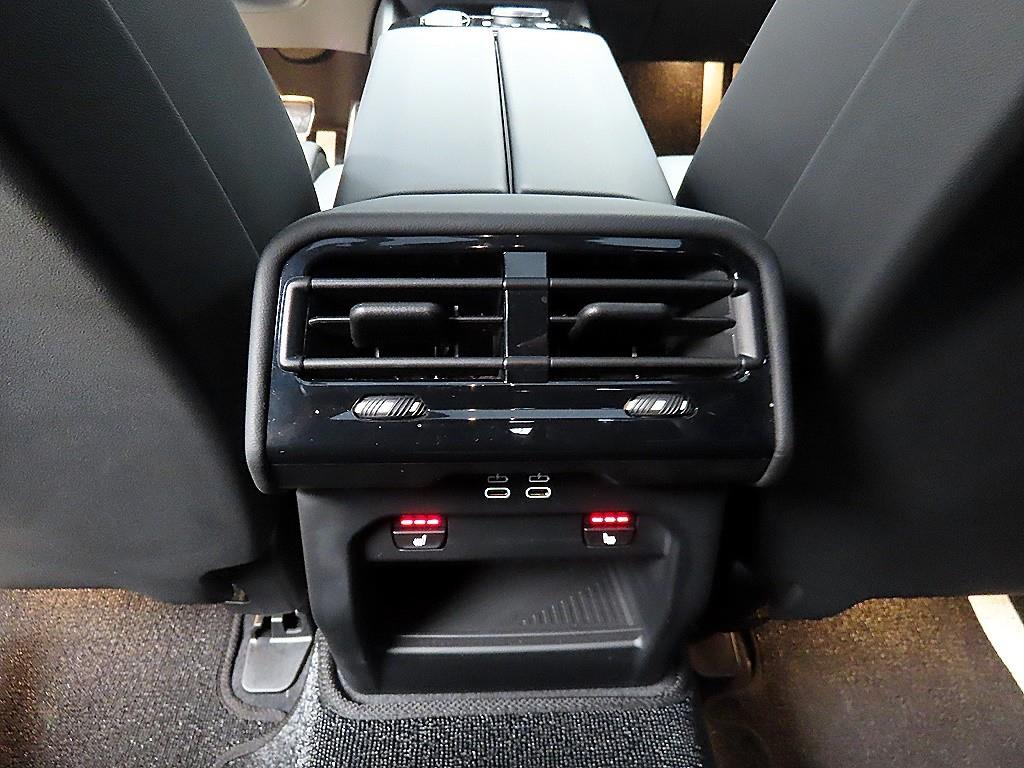 BMW 5 Series 2025 Negro - Importación desde Corea - HF Imports Iquique - Foto 17