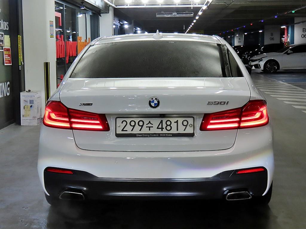 BMW 5 Series - Vista 5