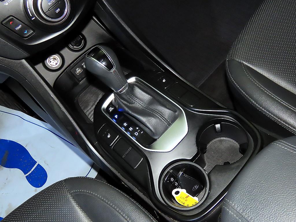 HYUNDAI Santa Fe - Vista 12