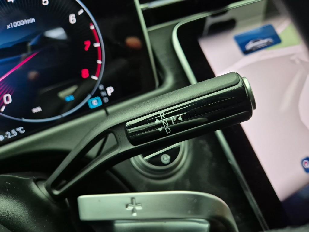 Mercedes Benz E class - Vista 8