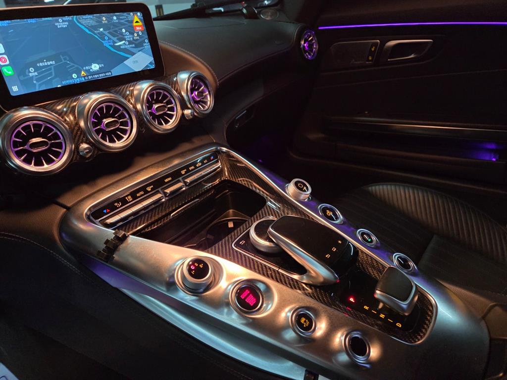 Mercedes Benz AMG GT - Vista 8