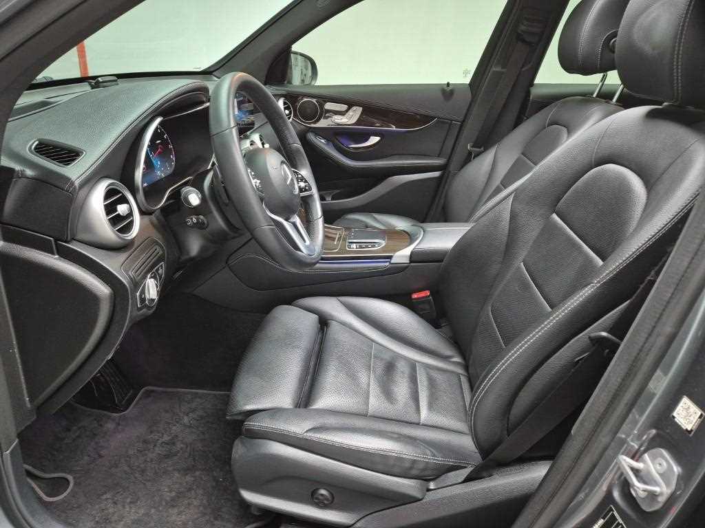 Mercedes Benz GLC Class - Vista 11