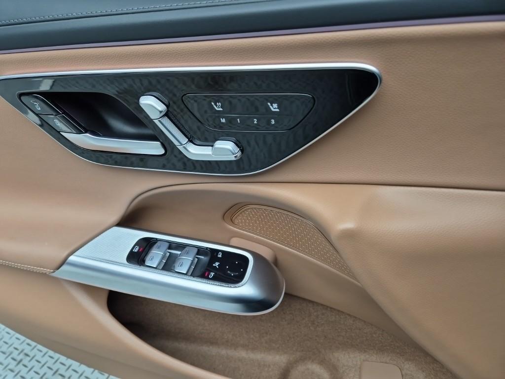 Mercedes Benz E class 2024 Negro - Importación desde Corea - HF Imports Iquique - Foto 18